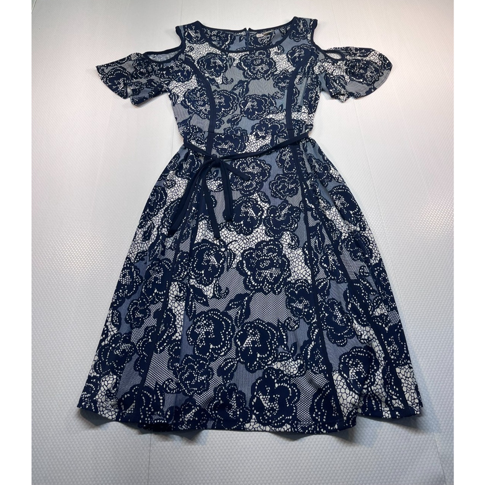 Dress Barn Women's Cold Shoulder Dress Size 4 (0434)